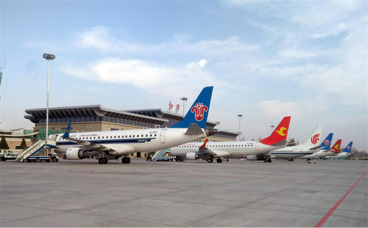 空運(yùn)庫(kù)爾勒機(jī)場(chǎng)