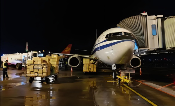 銀川機(jī)場(chǎng)貨運(yùn),快遞怎么樣才能空運(yùn)