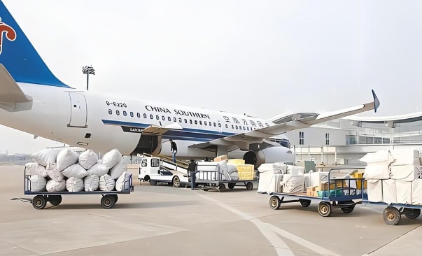 烏魯木齊機(jī)場(chǎng)貨運(yùn)相關(guān)信息